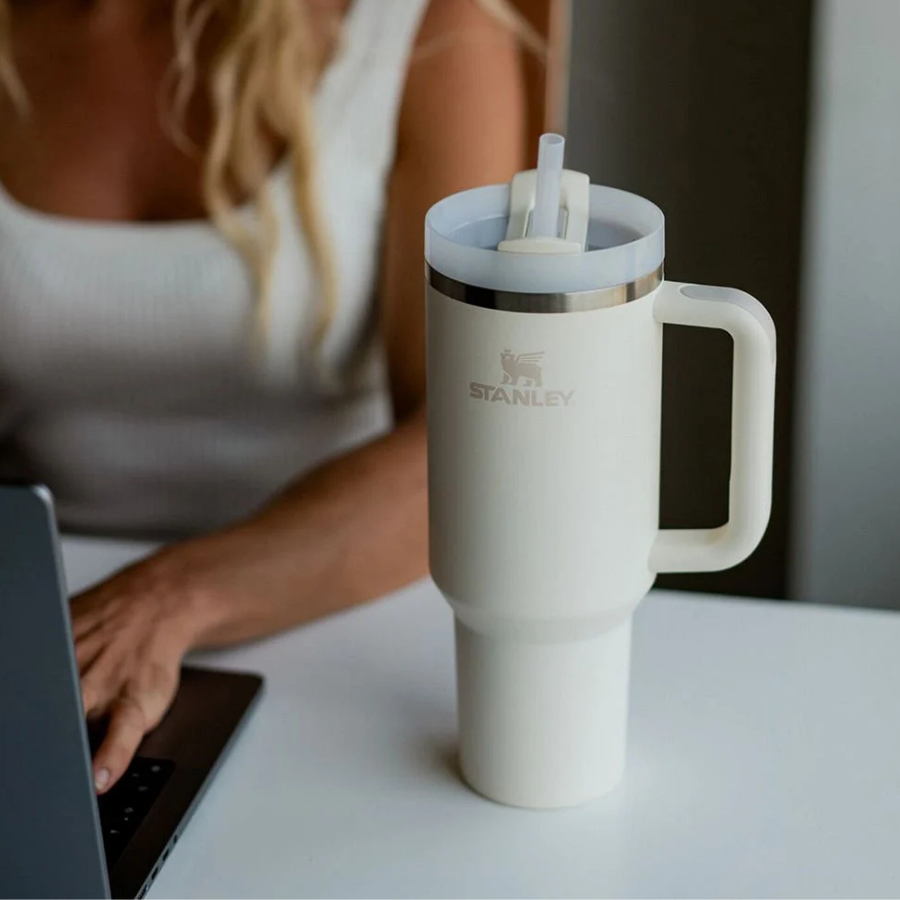 Stanley Quencher Pipetli Termos Bardak 1.18 Lt Krem