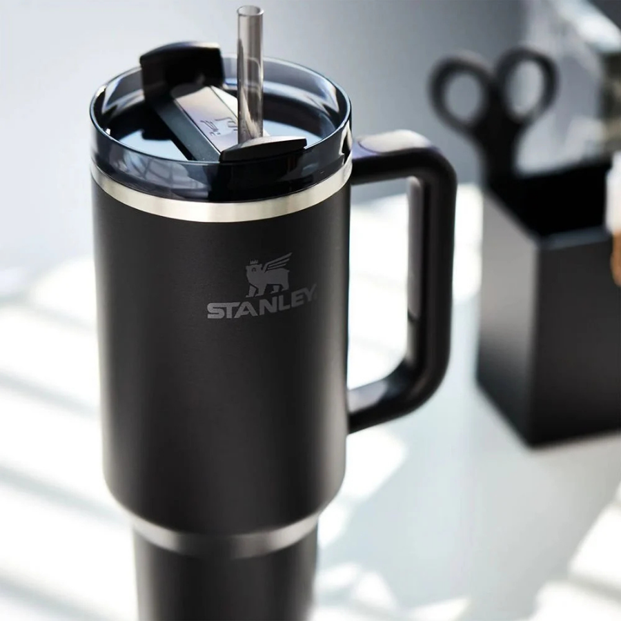 Stanley Quencher Pipetli Termos Bardak 1.18 Lt Siyah