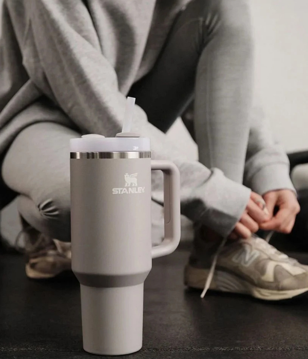 Stanley Quencher Pipetli Termos Bardak 1.18 Lt - Kül Rengi